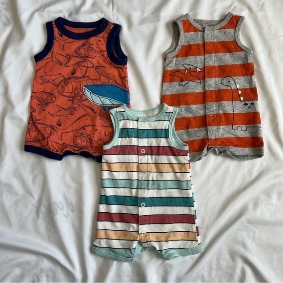 Carter’s Lot of 3 Sleeveless Rompers in size Newborn - Picture 2 of 14